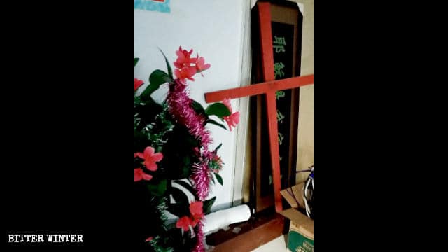 3月、浜州市の家庭教会が閉鎖され、十字架が撤去された。