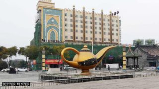 イスラム文化が内モンゴル自治区の通りから消える