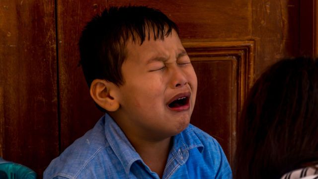子供たち, 泣き声（写真出所：インターネット）