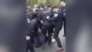 焼却所建設に反対する湖北省の市民が弾圧を受ける（動画）