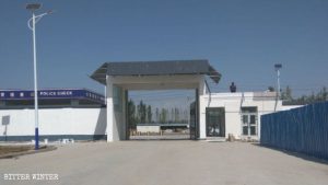 新疆の霍城県にある「教育による改心」のための強制収容所に隣接する大規模な生産拠点。