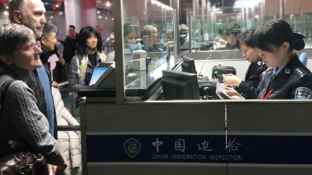 中国：追い詰められ、国外追放されたエホバの証人