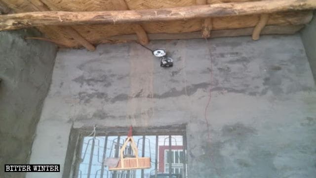 賃貸住宅に設置された監視カメラ
