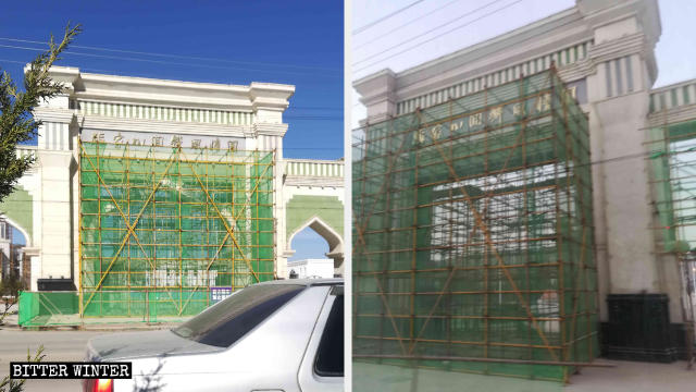 アラビア様式の「回郷風情園」の入口は中国伝統の城門に変えられた。