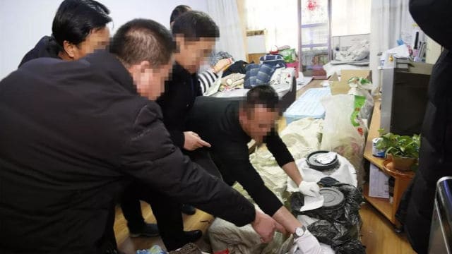 山東省の警察は全能神教会信者の自宅を強制捜査した。