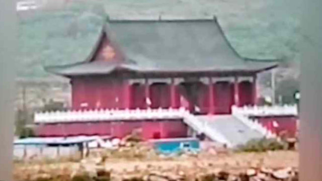 取り壊される以前の妙蓮寺の本堂。